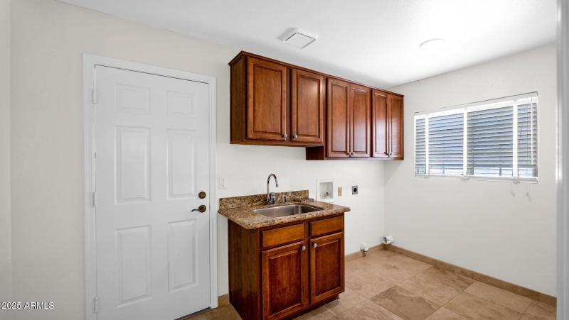 37-web-or-mls-P1119637
