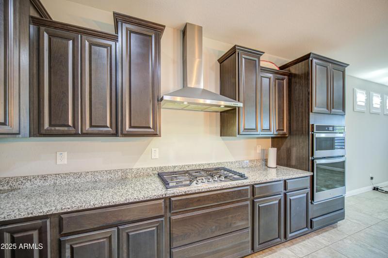 Kitchen 4