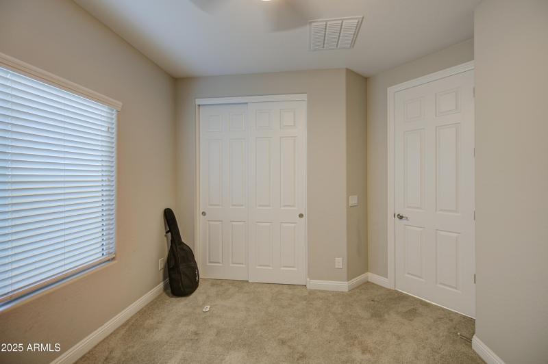 Bedroom 2-pic 2