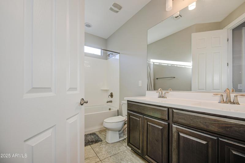 Bathroom 2-pic 1