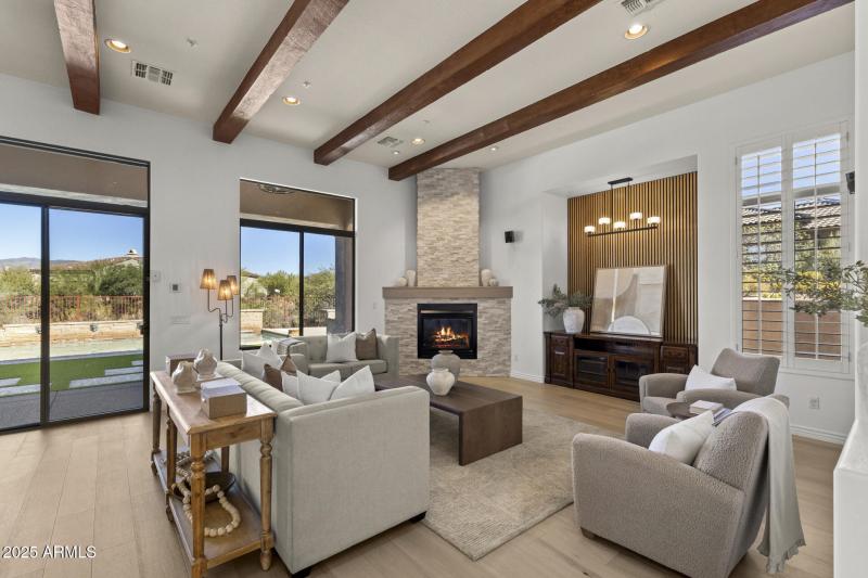La Verna Living Rm