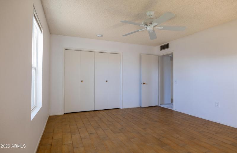 10845 W Pineaire Dr, Sun City, AZ 85351