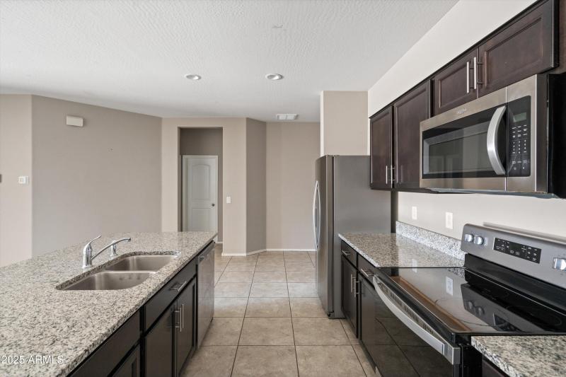 08-Kitchen