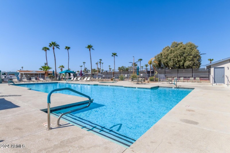 agave village pool 3