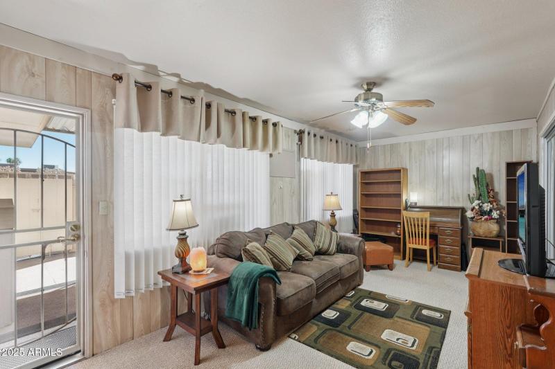 13-AZ Room