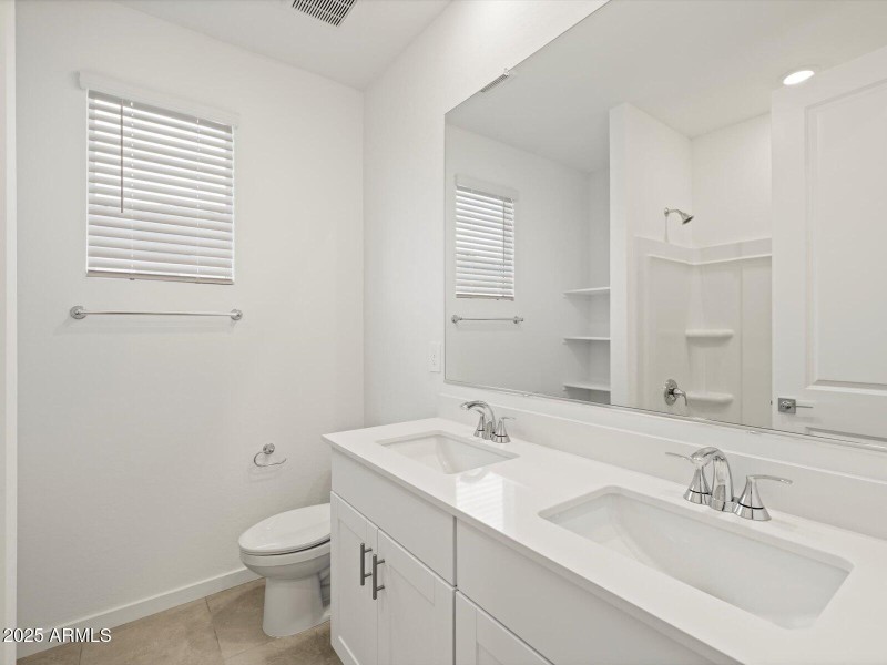 Bath 2 Double sinks