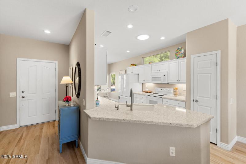 10-Kitchen