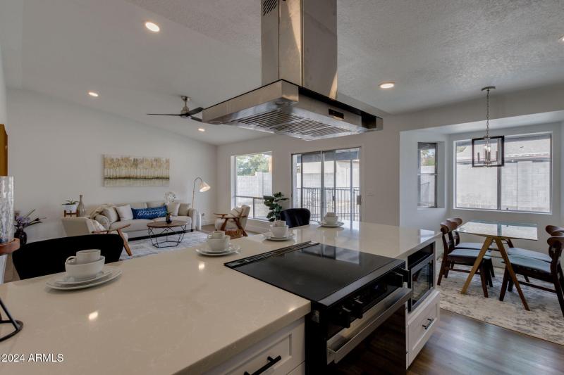 12-web-or-mls-544 e morrow dr -13