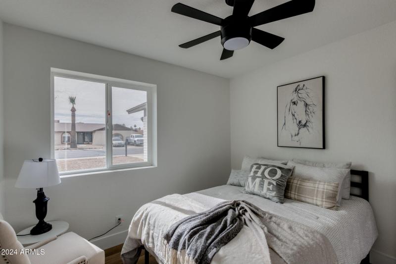 17-web-or-mls-544 e morrow dr -18