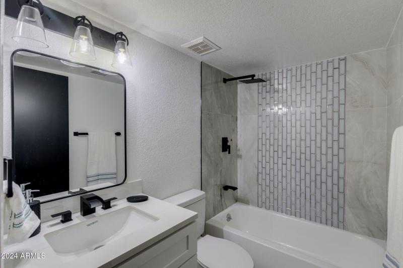 18-web-or-mls-544 e morrow dr -19