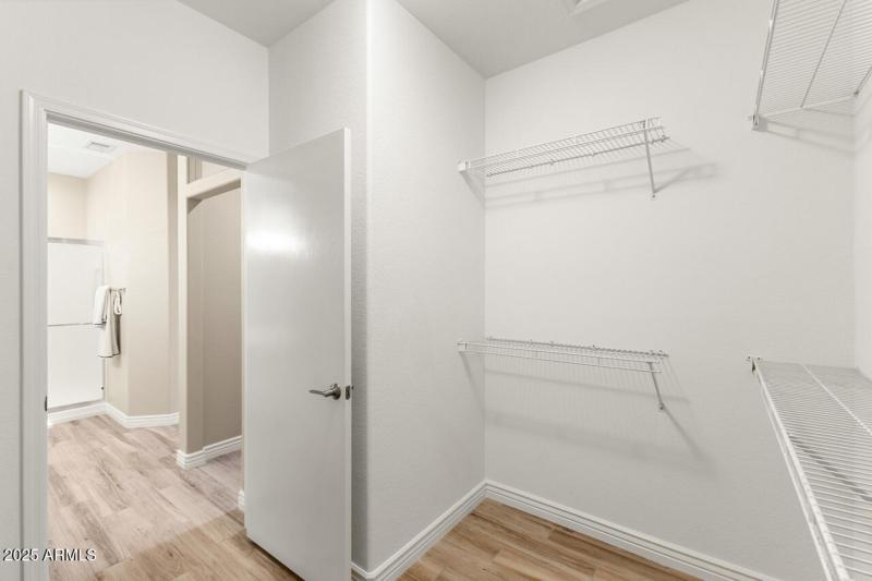 24-Closet