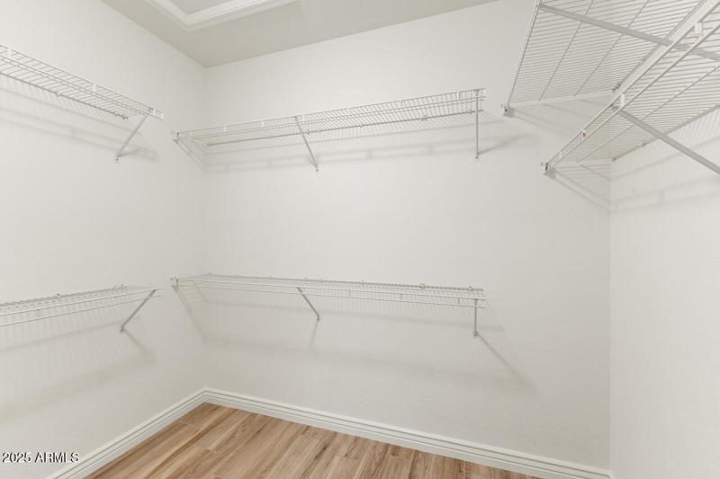 25-Closet