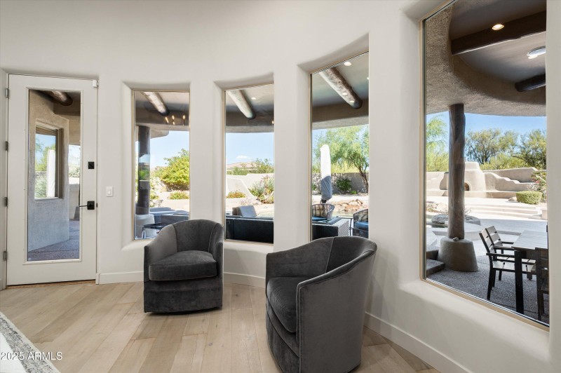 09-10918ESutherlandWay-9