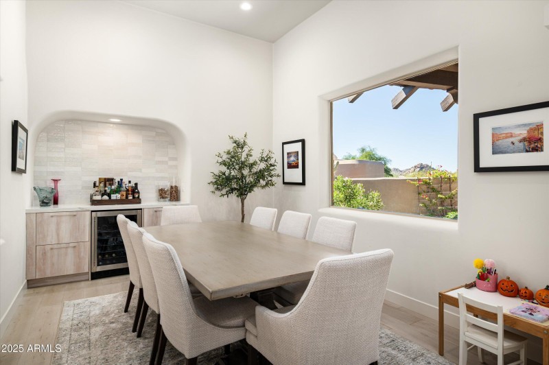 11-10918ESutherlandWay-11