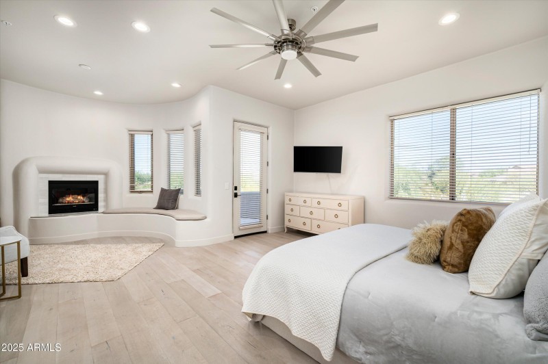 20-10918ESutherlandWay-20