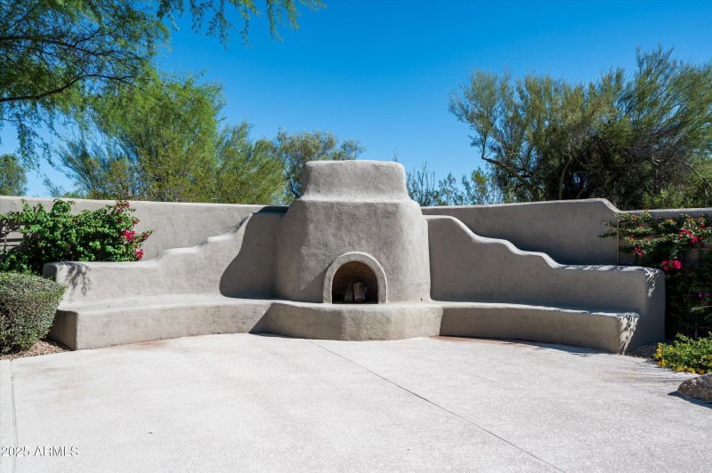 40-10918ESutherlandWay-40