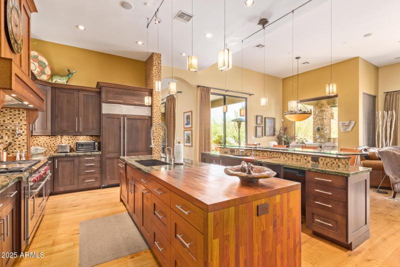 Summit Kitchen 2