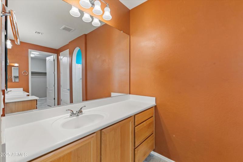 21-26735 W Oraibi Dr