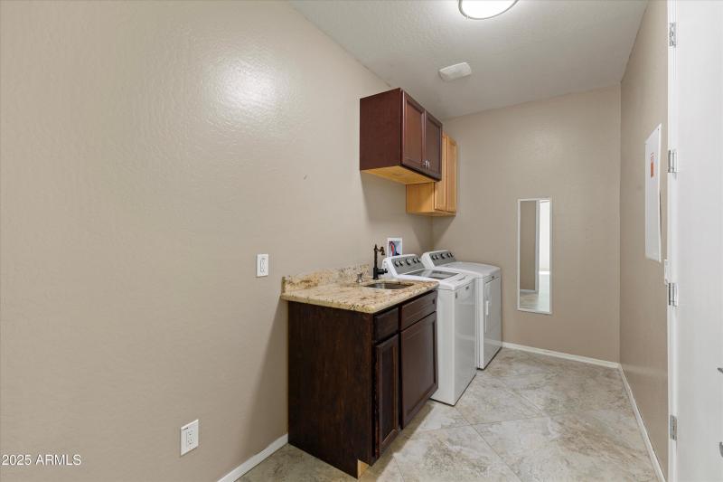 30-26735 W Oraibi Dr