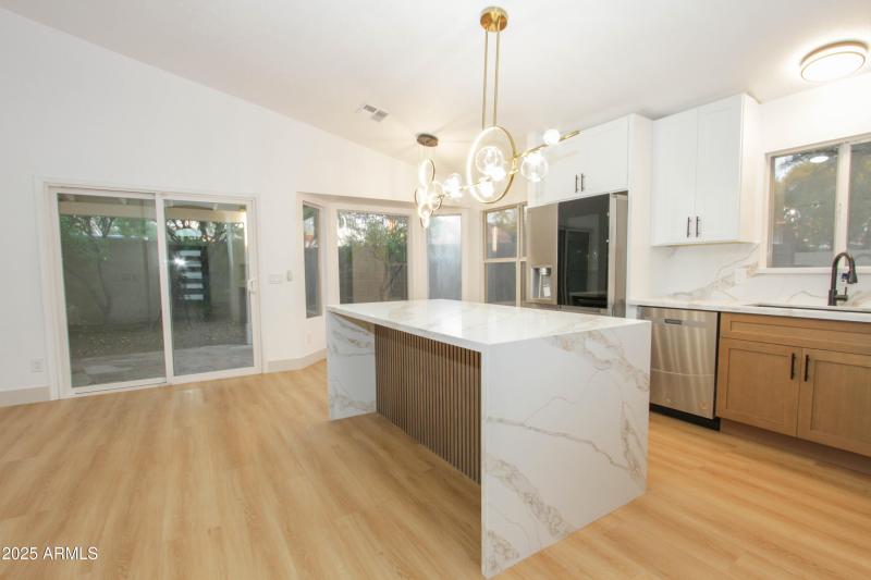 3444 E TONTO LN-15