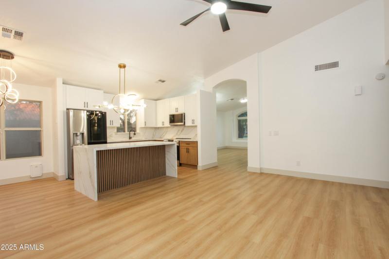 3444 E TONTO LN-19