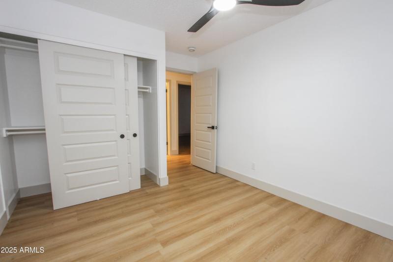 3444 E TONTO LN-34