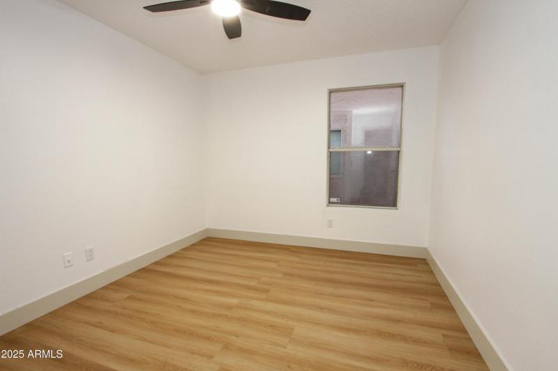 3444 E TONTO LN-35