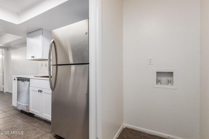 Washer/Dryer Hookups