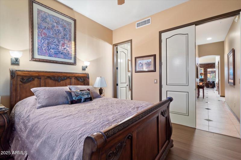Guest Bedroom #1