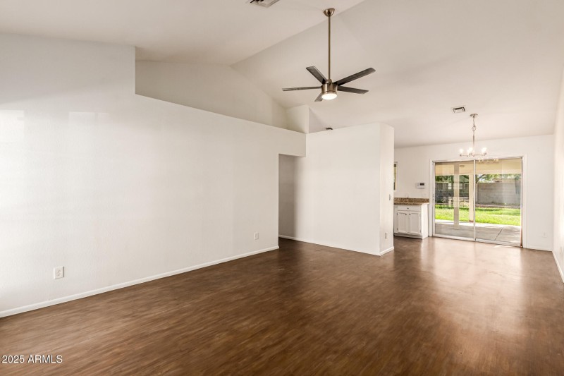 8503 W BLOOMFIELD RD