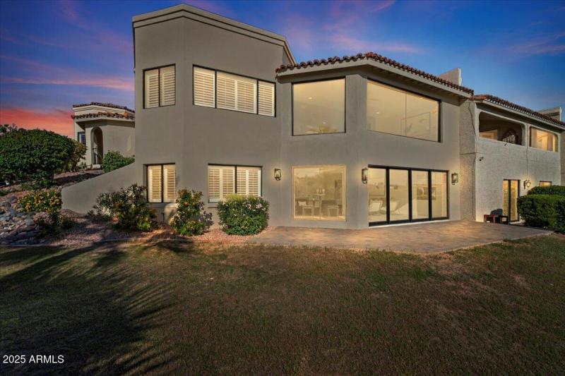 SOUTH SIDE OF THE HOME NIGHT