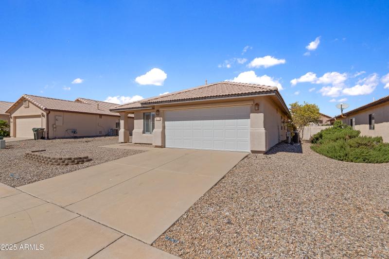 Front Yard - 27