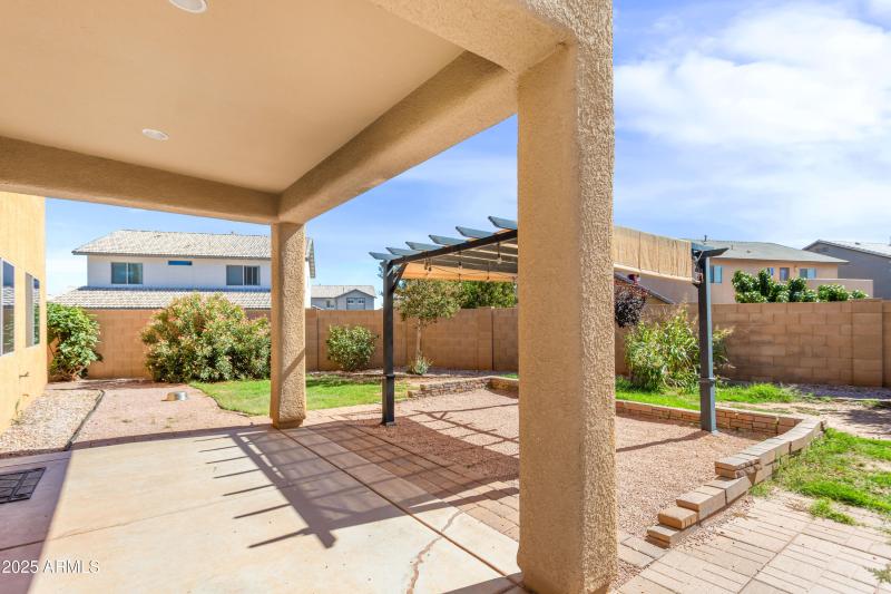 covered back patio