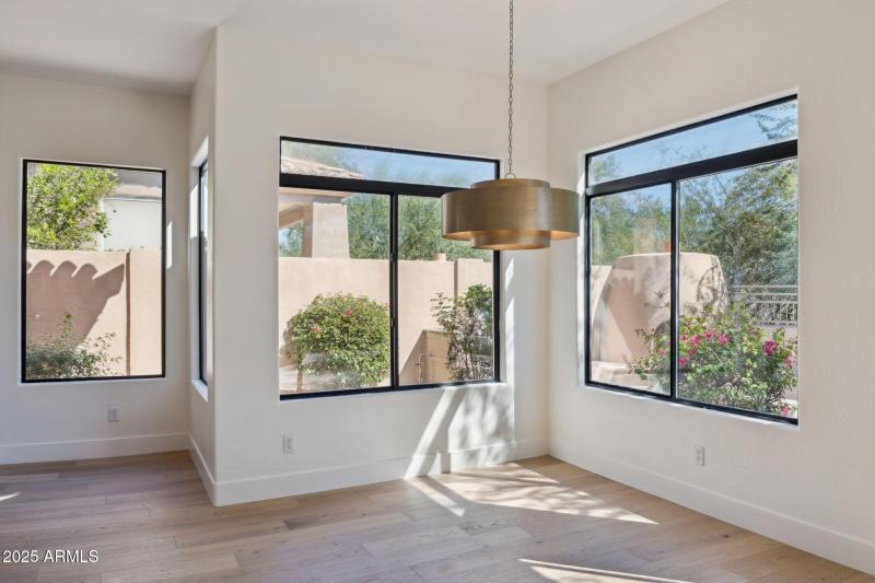 9-web-or-mls-8179-e-sierra-pinta-dr
