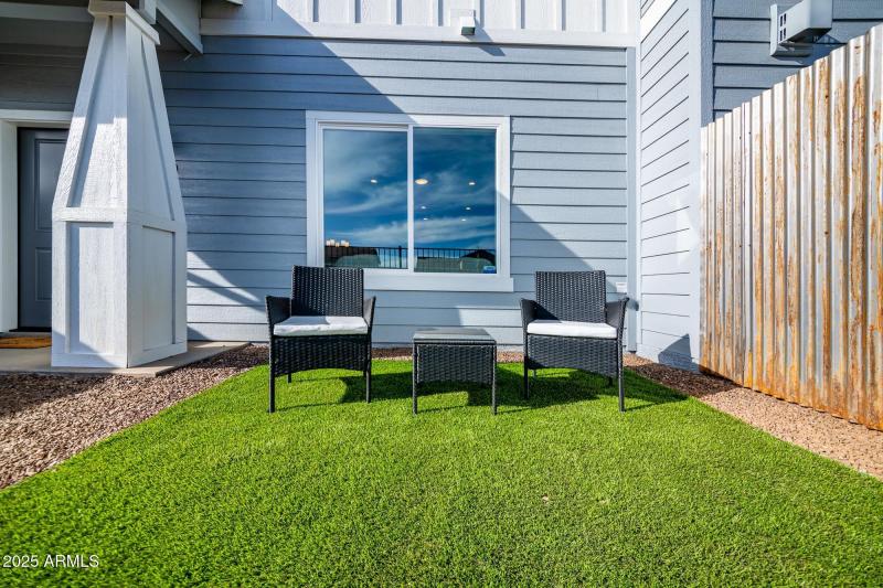 PLAN 1 FRONT YARD 3