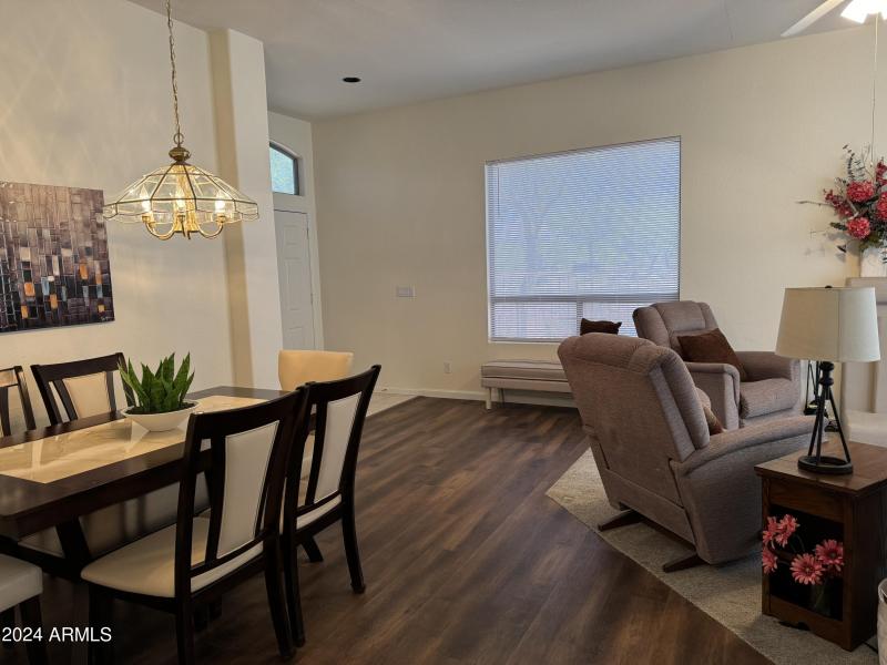 Dining area 1