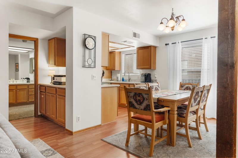 Oak Creek Estados A9 - Dining Room