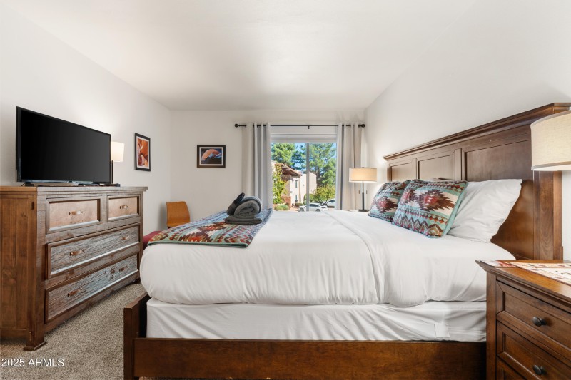 Oak Creek Estados A9 - Primary Suite