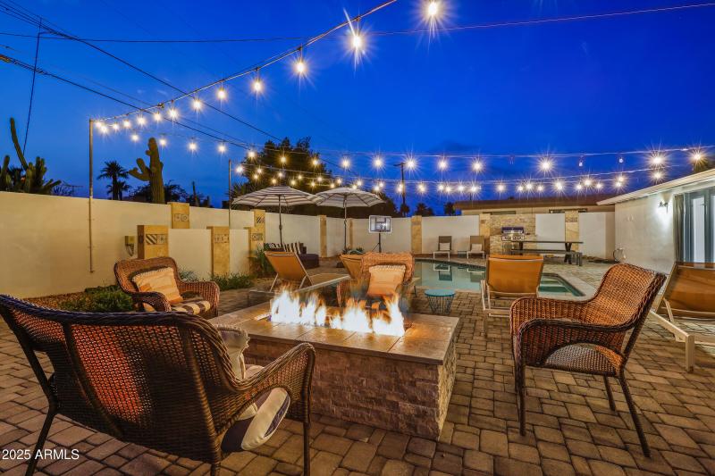 4602 N 75th St-76