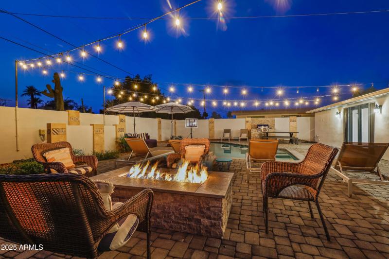 4602 N 75th St-77