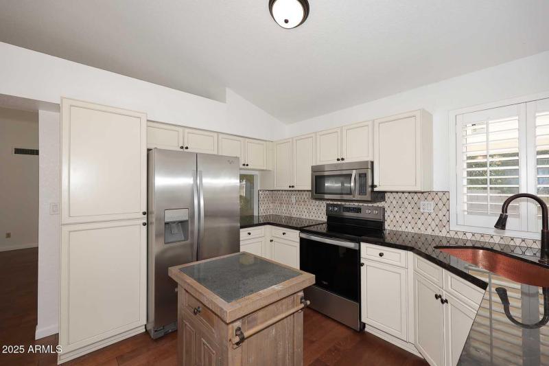 Kitchen-Island