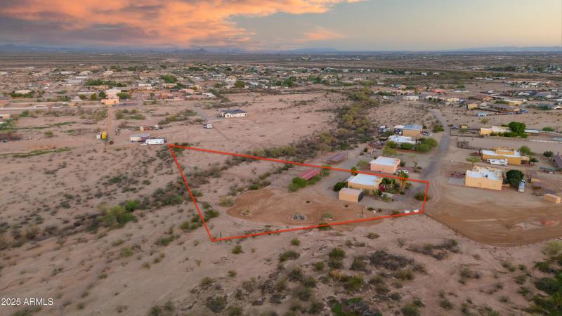 29211 N 208th00010