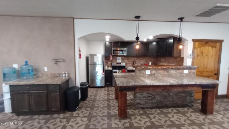 10 - Clubhouse p2