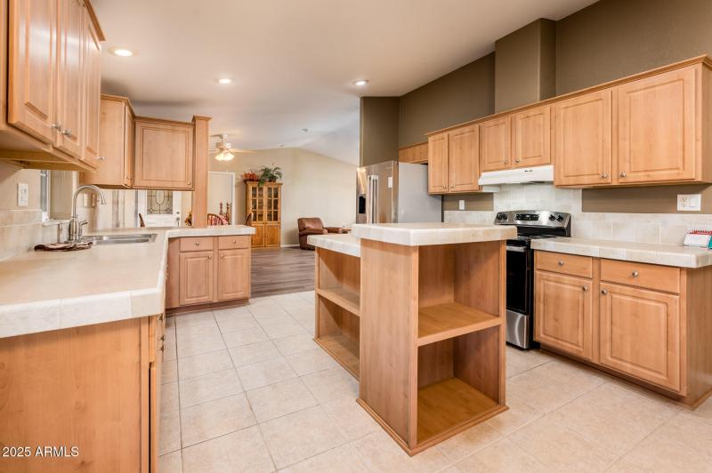 16229 N 35th Pl - MLS-20