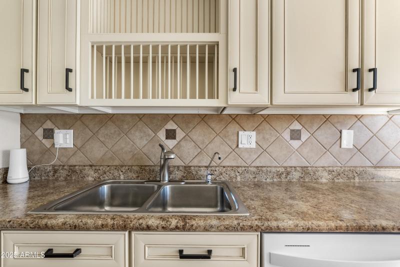 Kitchen 4
