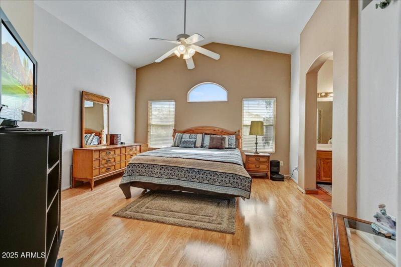 08-Primary Suite