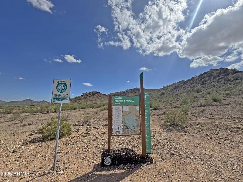 Paloma Park Hiking Nearby