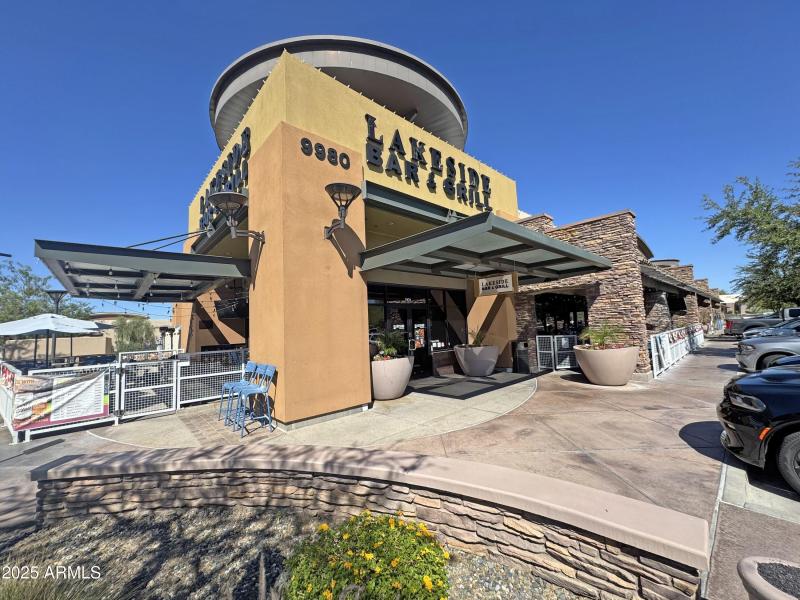 Lakeside Bar and Grill Nearby