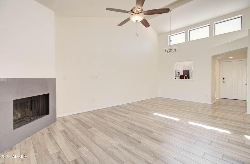 5134 E Edgemont Ave-8