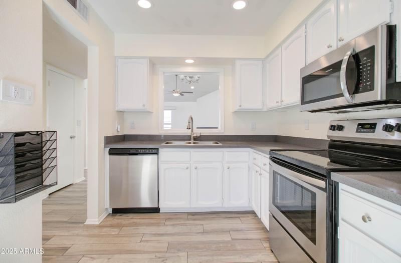 5134 E Edgemont Ave-14